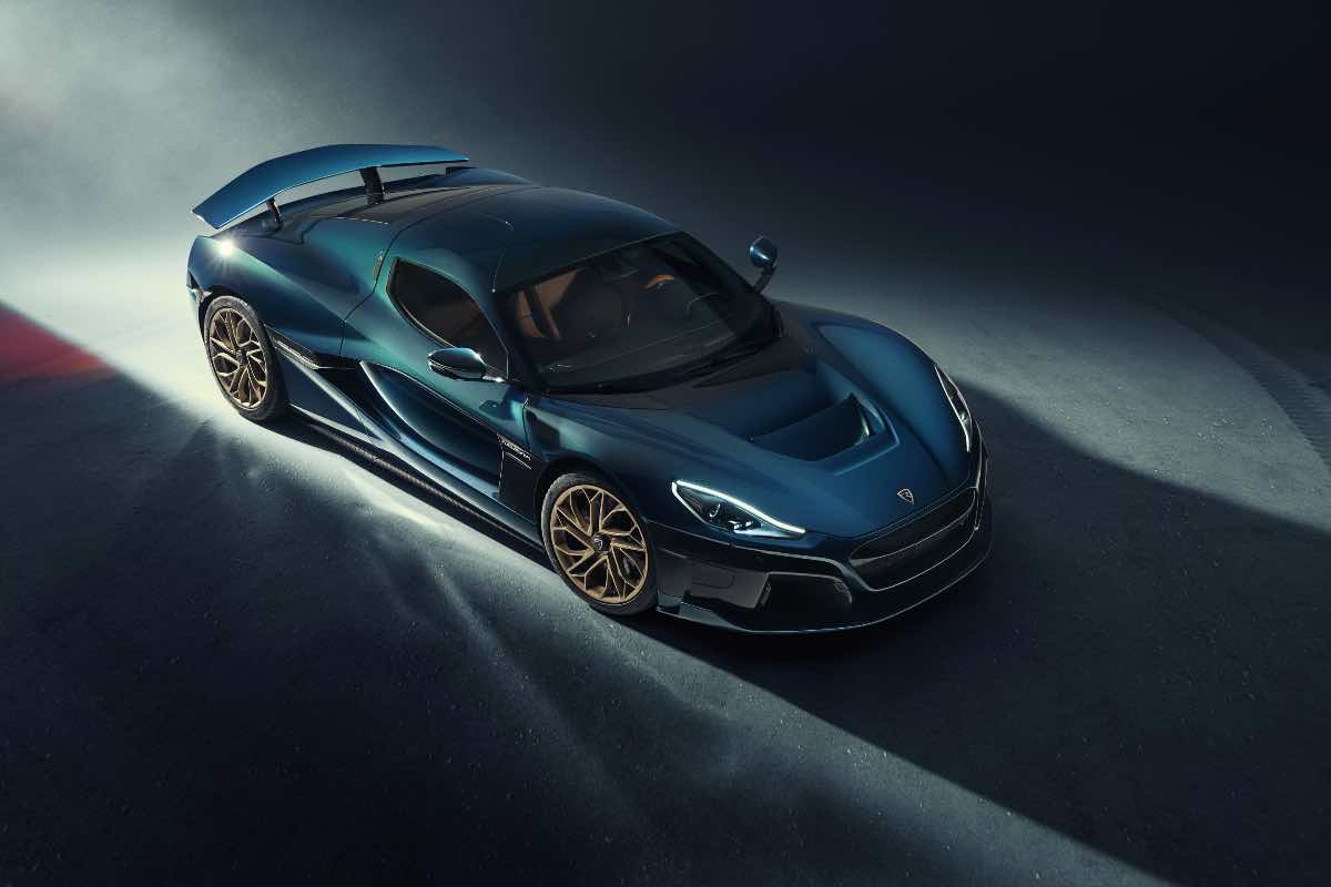 Rimac Nevera auto elettrica offerta ricariche
