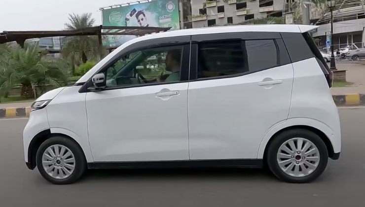 Auto low cost più venduta Giappone