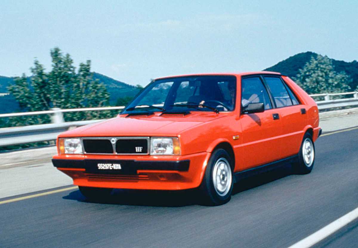 Lancia Delta modello svedese Saab