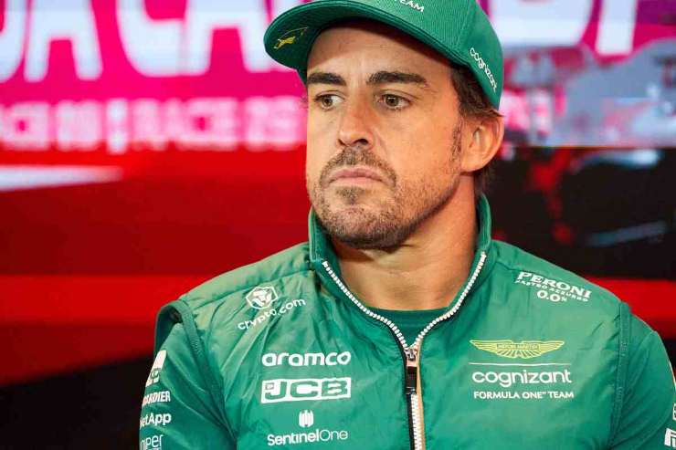 Fernando Alonso smentita Red Bull