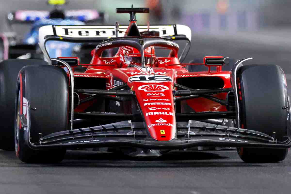 Leclerc resta alla Ferrari