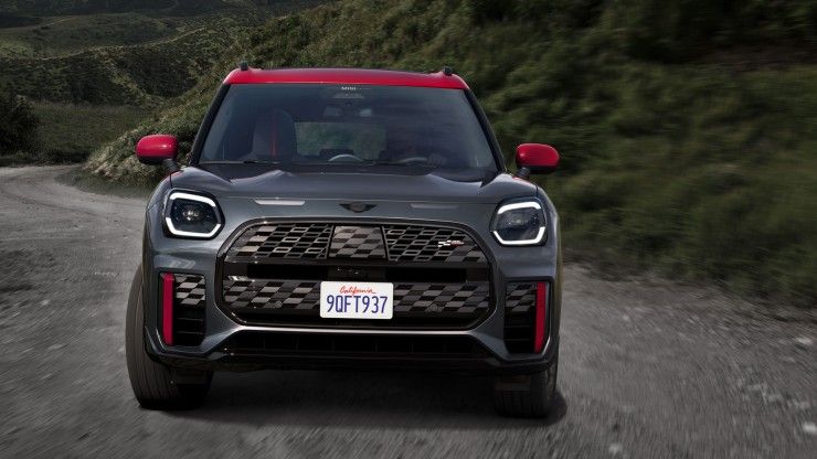 Nuovo Mini Countryman JCW caratteristiche Suv
