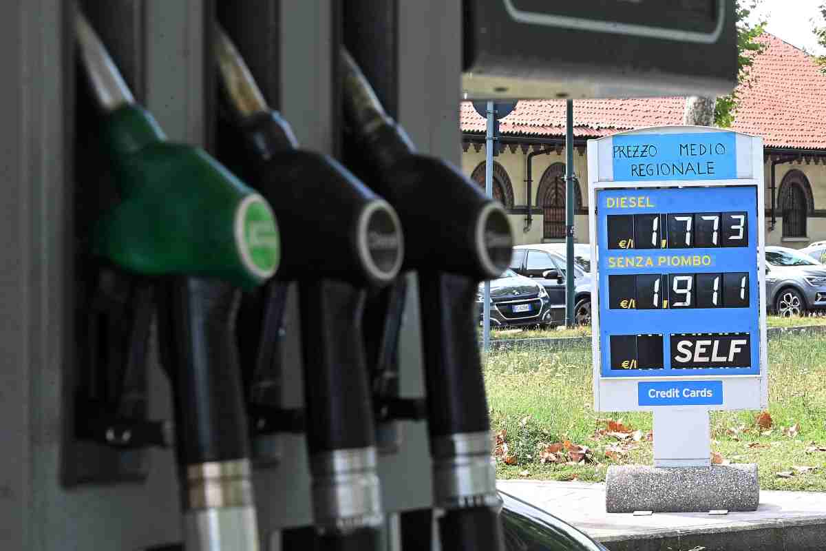 Novità prezzo benzina e diesel