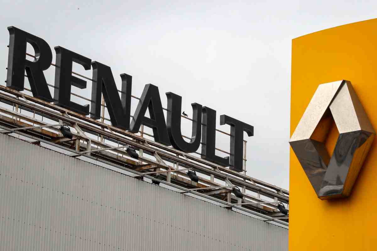 terribile notizia renault