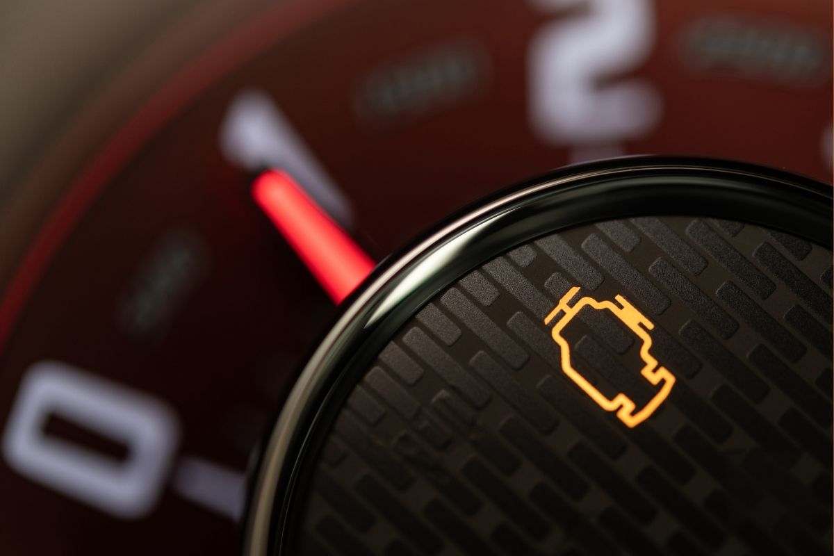 spia motore accesa ecco cosa fare