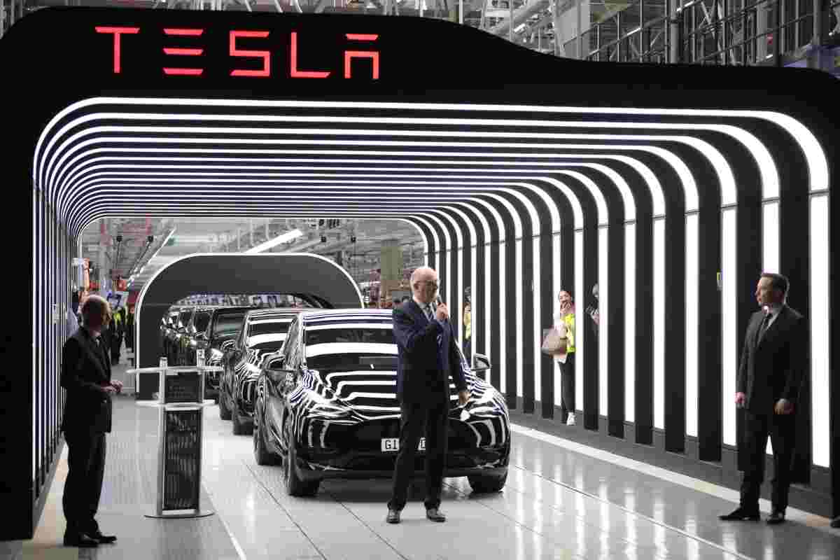 tesla svezia proteste