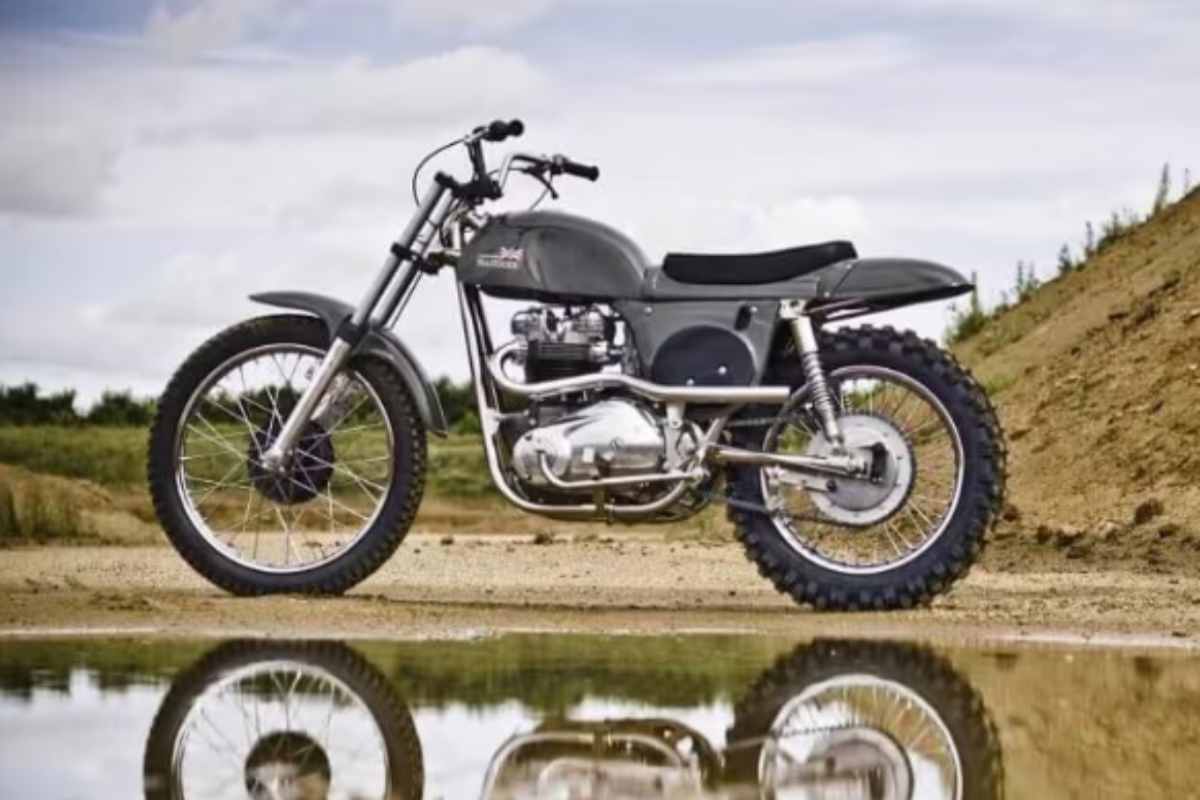 La moto tributo a McQueen