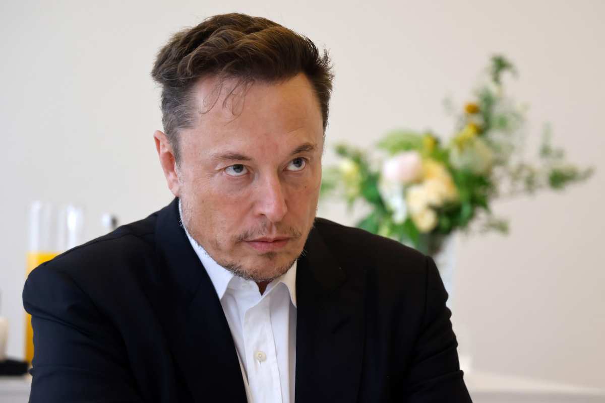 Elon Musk annuncia produzione Cybertruck