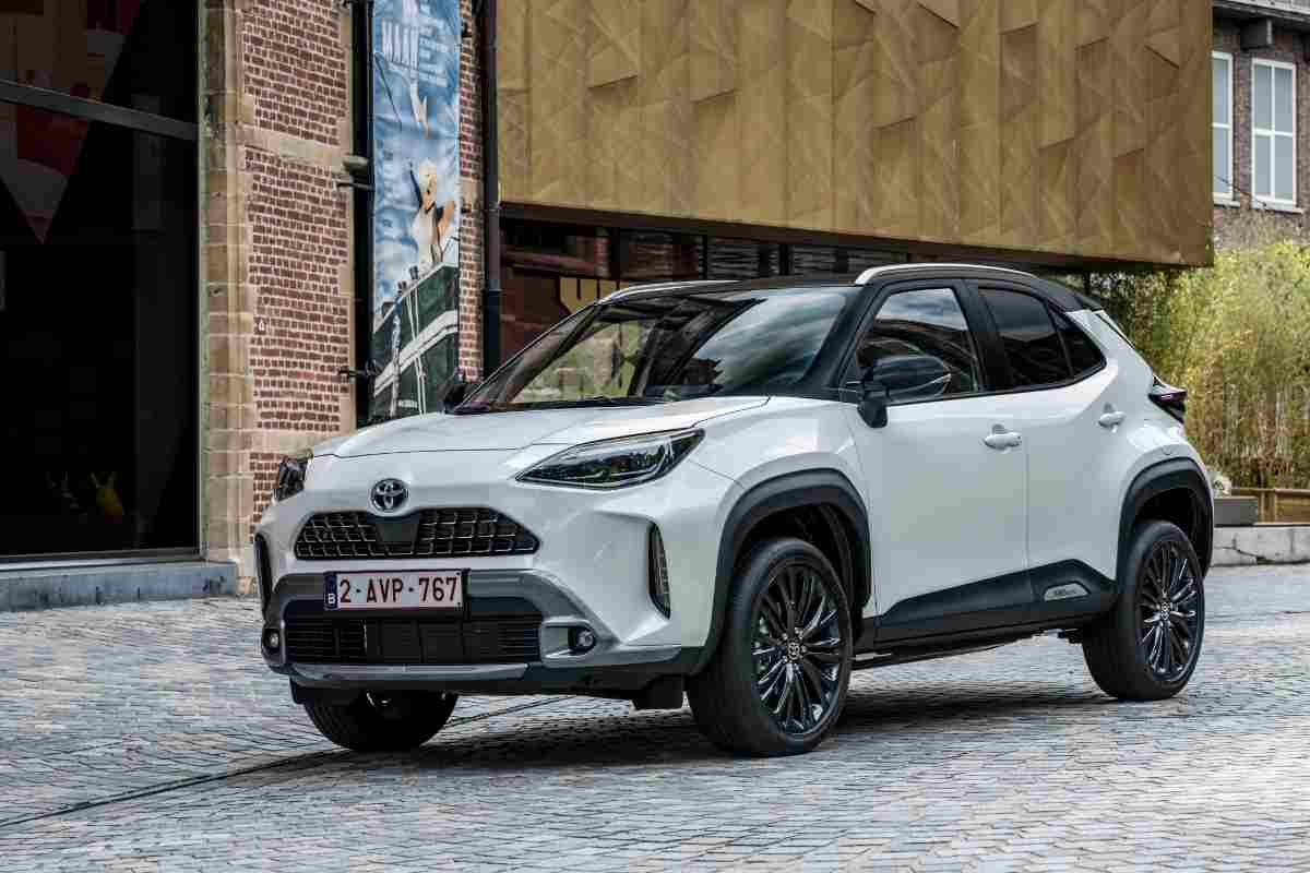 Toyota Yaris Cross prezzo caratteristiche modello