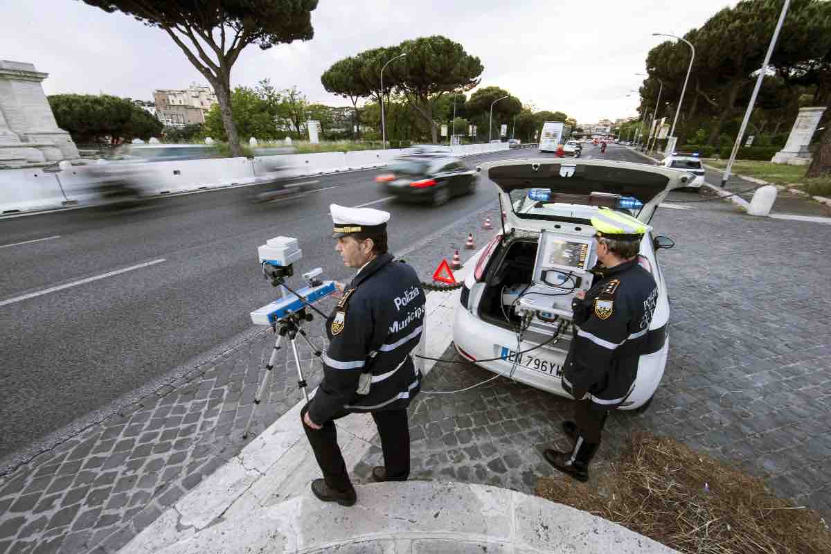 Polizia in agguato