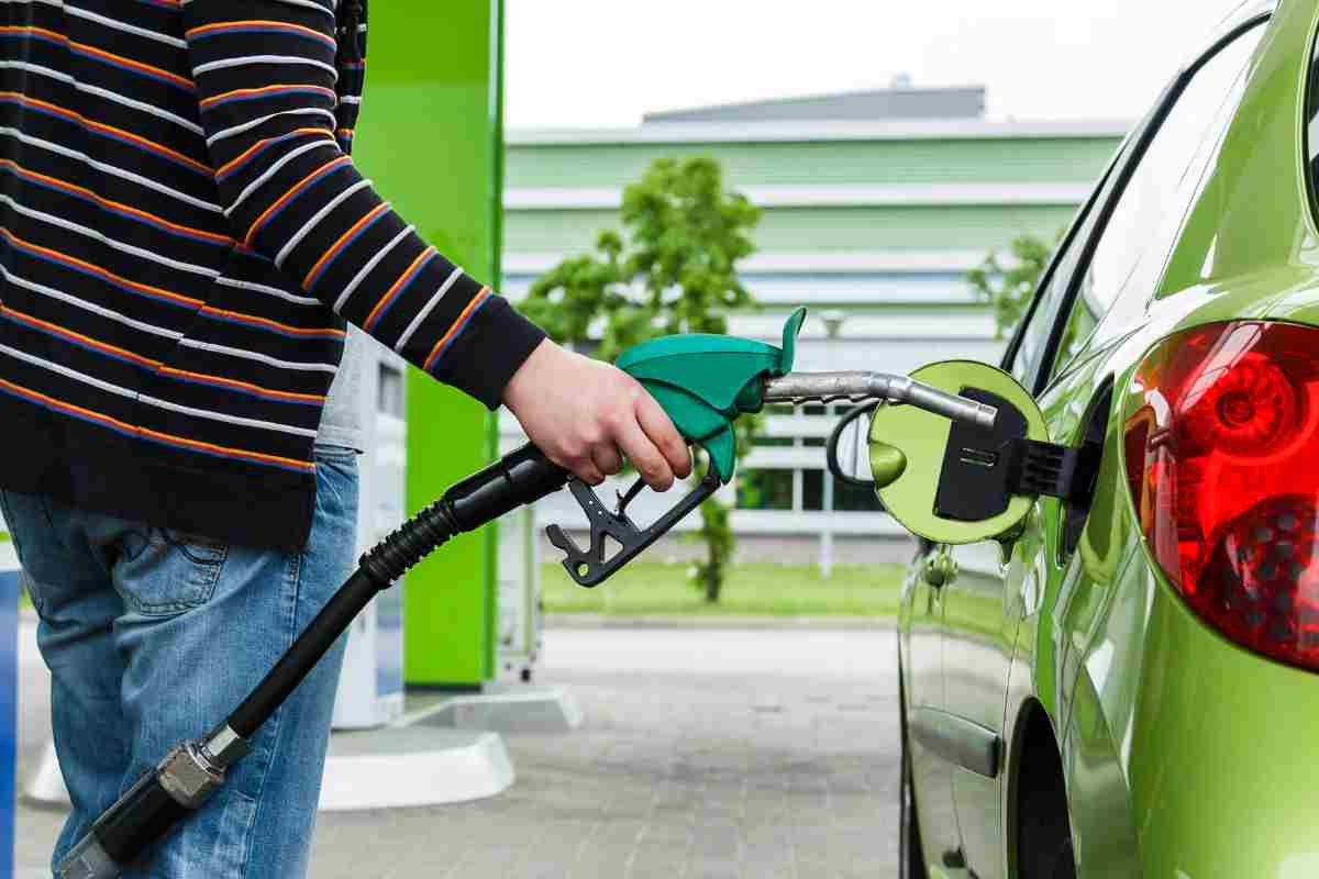 carburante ecco dove costa meno