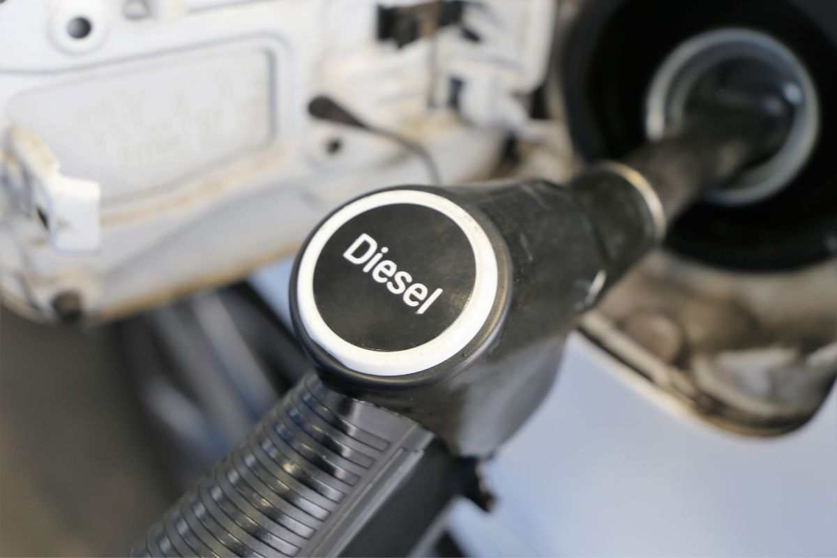 diesel carburante abbassa i prezzi