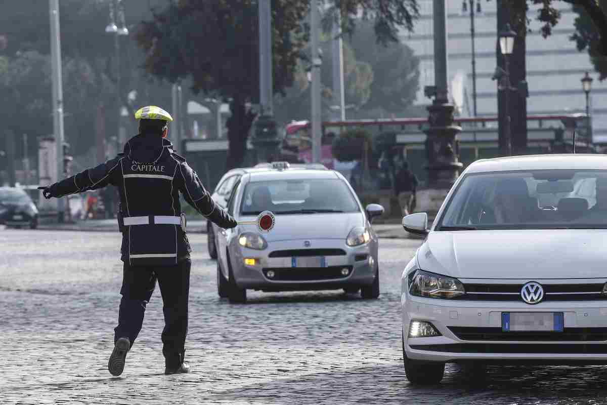 Stop alle auto domenica 3 dicembre Roma