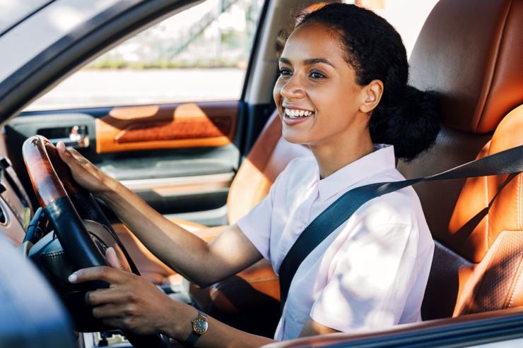 Segreti auto pulsante sotto al sedile