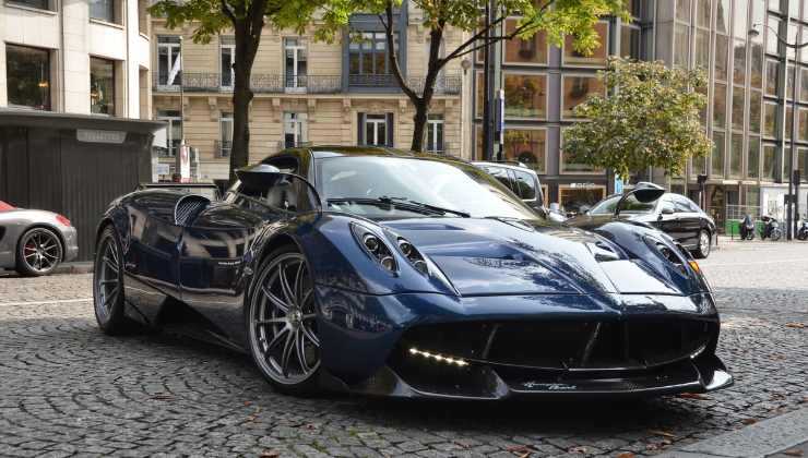 Gli stipendi degli operai Pagani