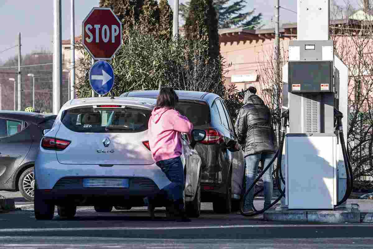 stop alle file per la benzina