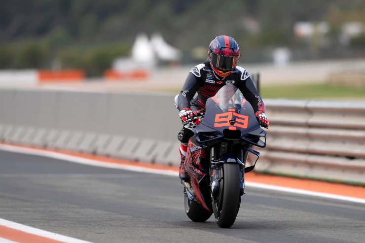 Marc Marquez Valentino Rossi Ducati problemi rinnovo