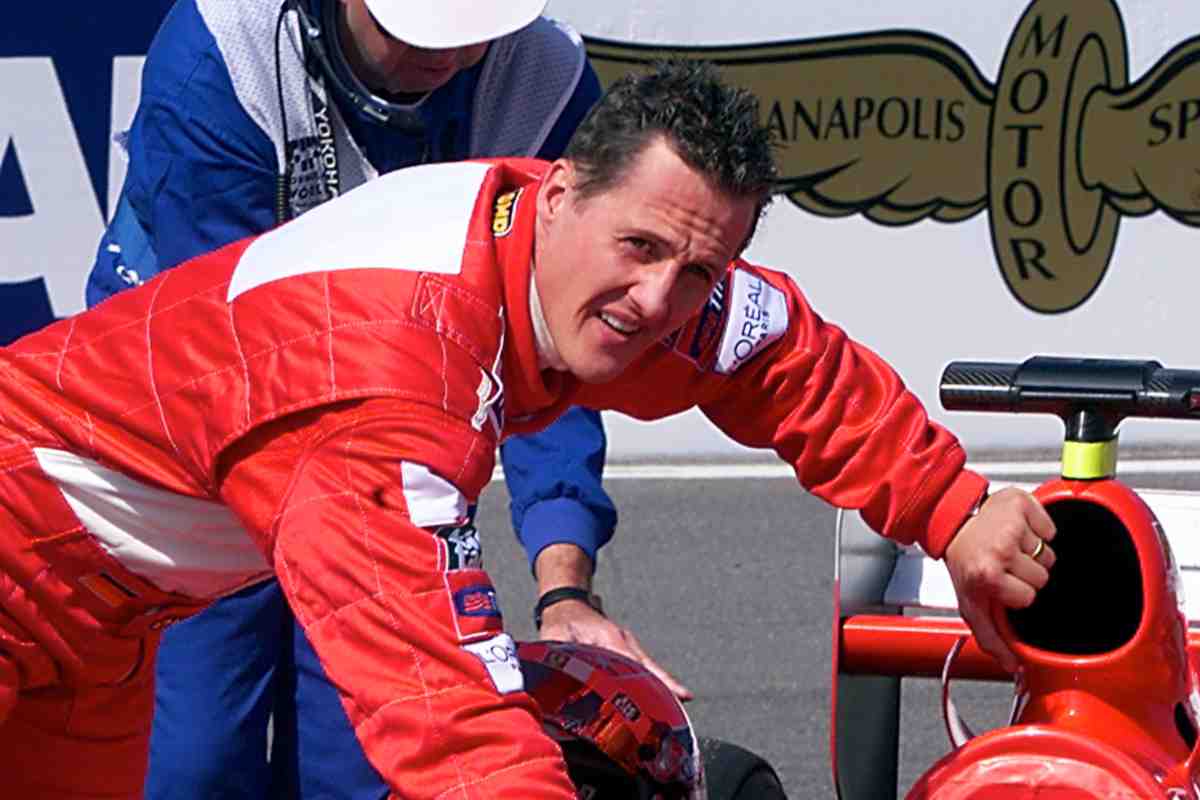 schumacher in pista mercedes