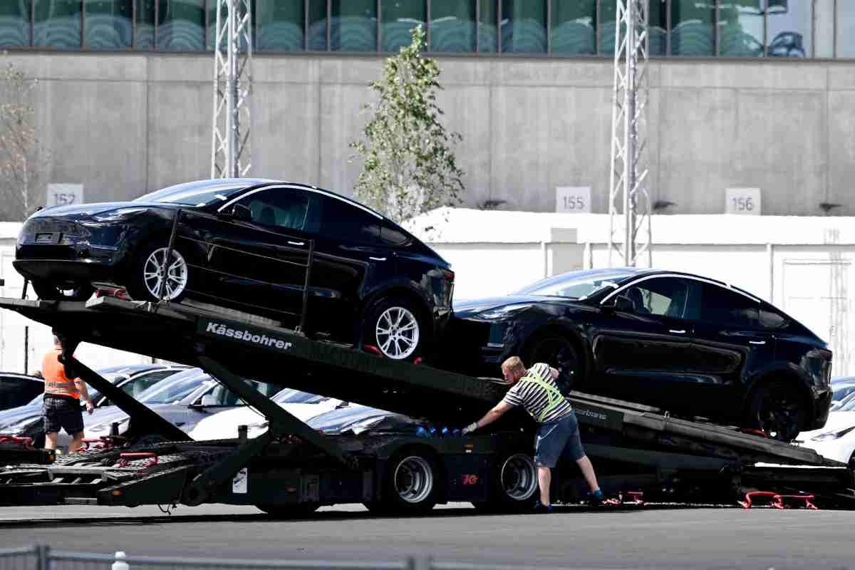 Tesla Model 2 quando esce prezzo low cost