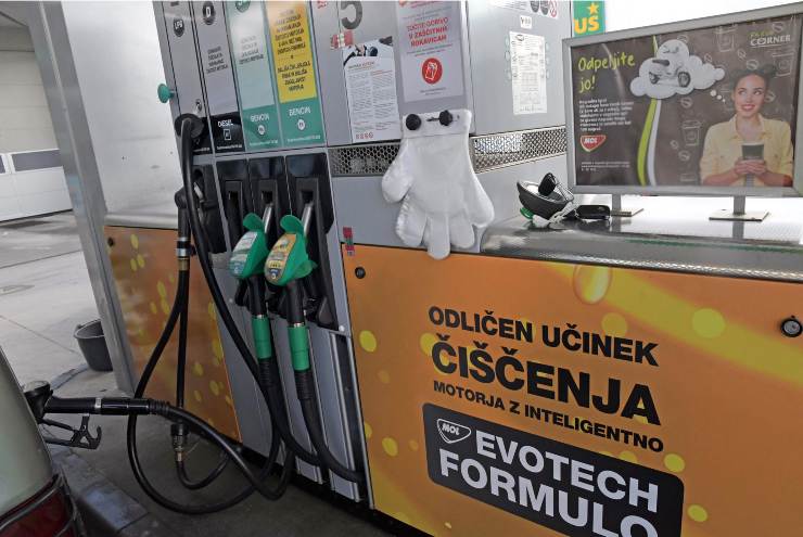 Benzina aumento prezzo