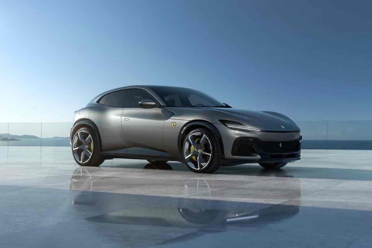 Ferrari SUV nuovo