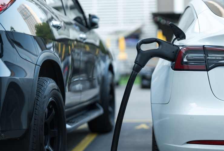 Le vetture elettriche dovrebbero rappresentare il futuro 