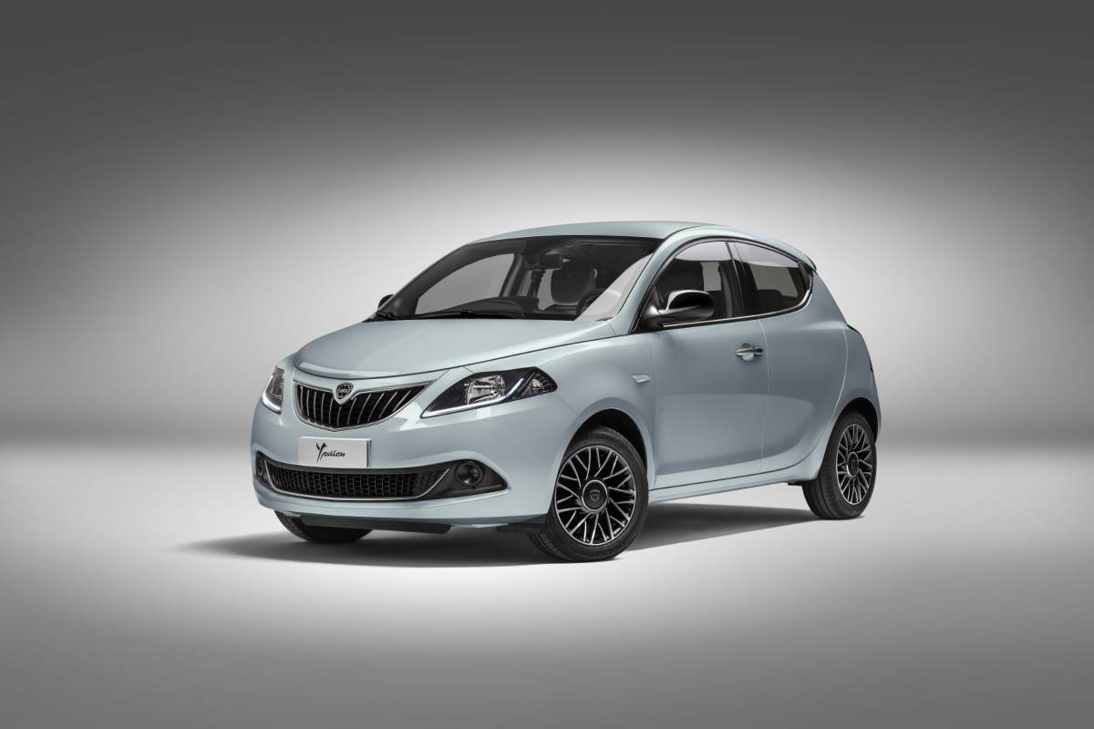 lancia ypsilon fuori produzione