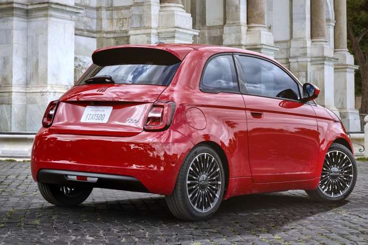 FAT 500e bonus Gruppo Stellantis Germania auto elettrica
