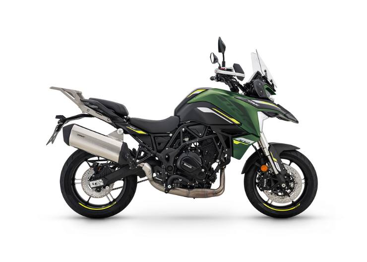 Benelli TRK 702 domina la scena