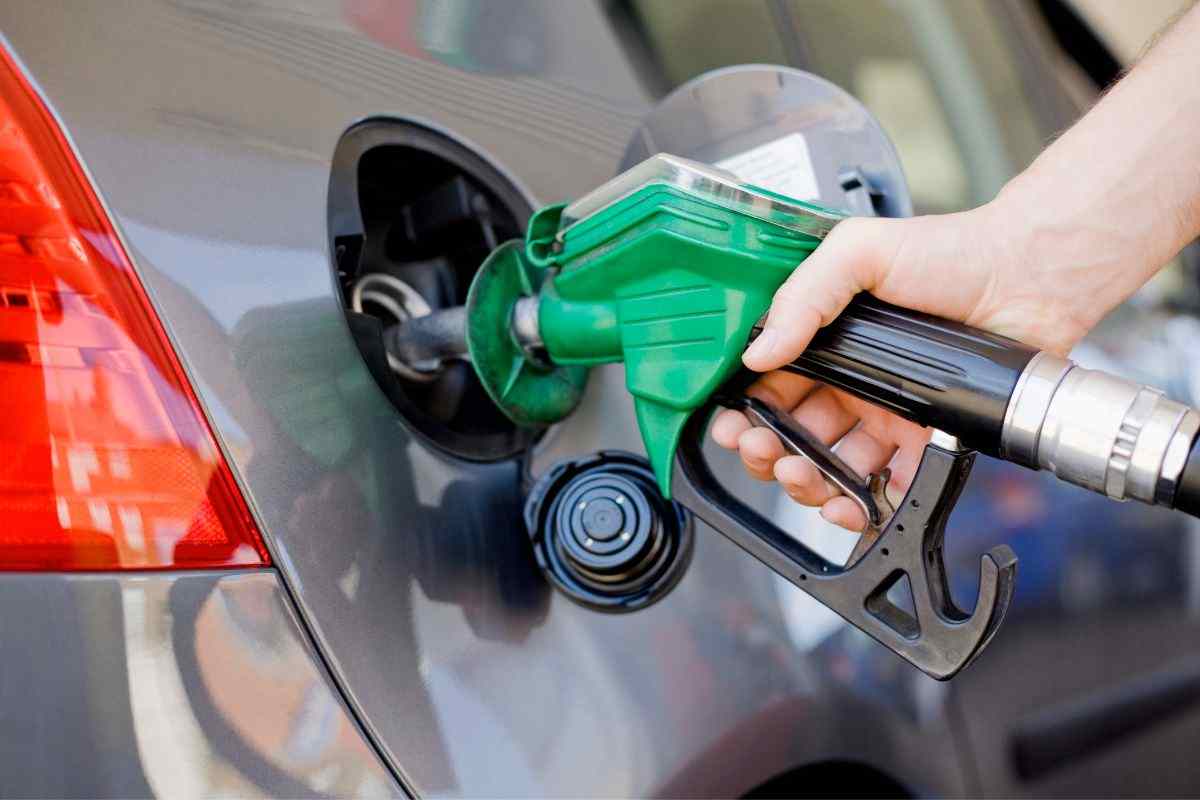 benzina aumento news