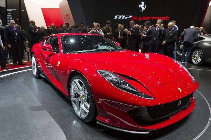 Ferrari 812 Superfast marchetti distrutta