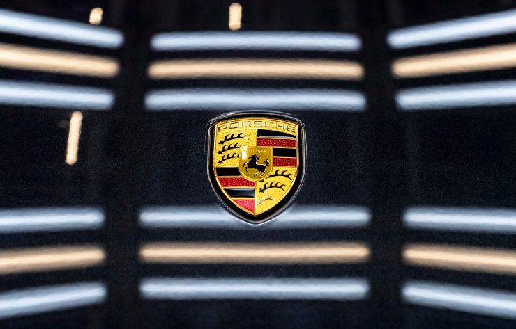 Una Porsche in regalo per chi acquista un condominio