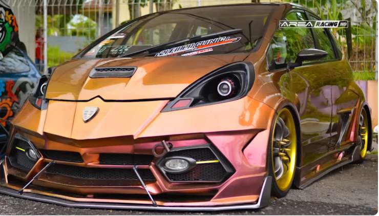 Honda Jazz Lamborghini progetto auto utilitaria custom Indonesia