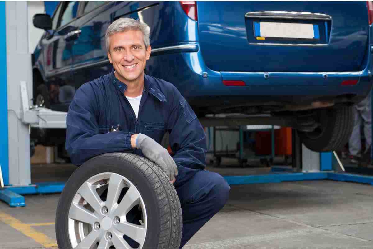 Pericolo cambio pneumatici auto