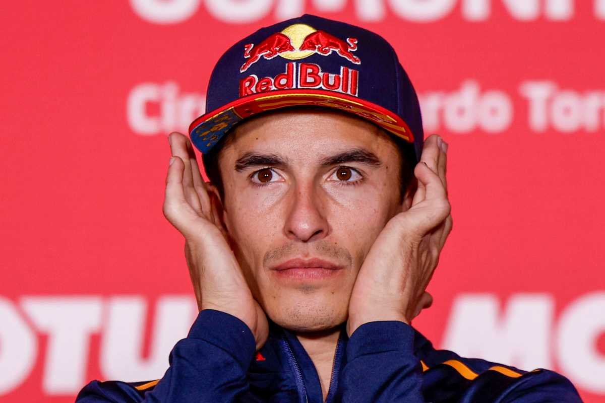 Marc Marquez infortunio braccio foto