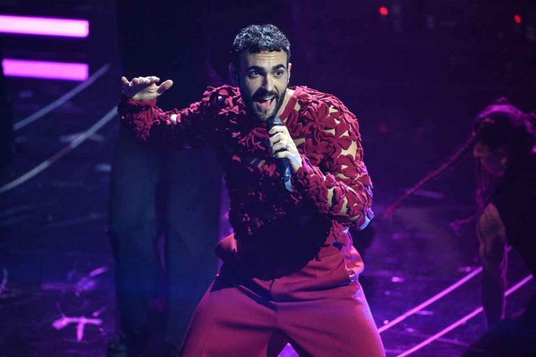 Marco Mengoni automobile