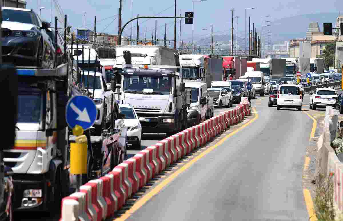 come evitare le code in autostrada google maps