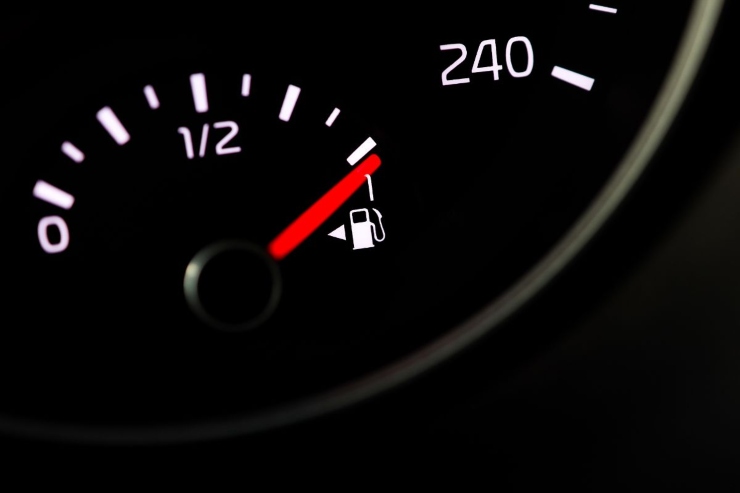 Consumi auto risparmio carburante problemi risposta 50 100 km/h