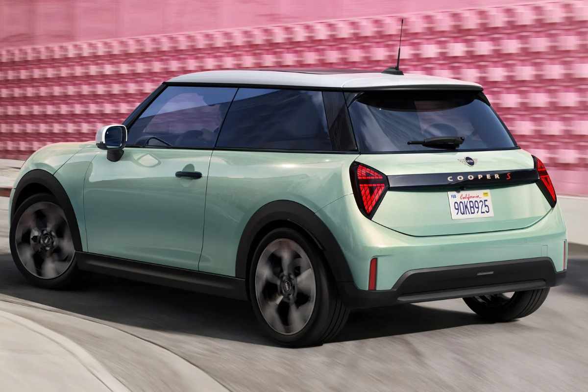 nuova mini cooper addio motori endotermici elettrico