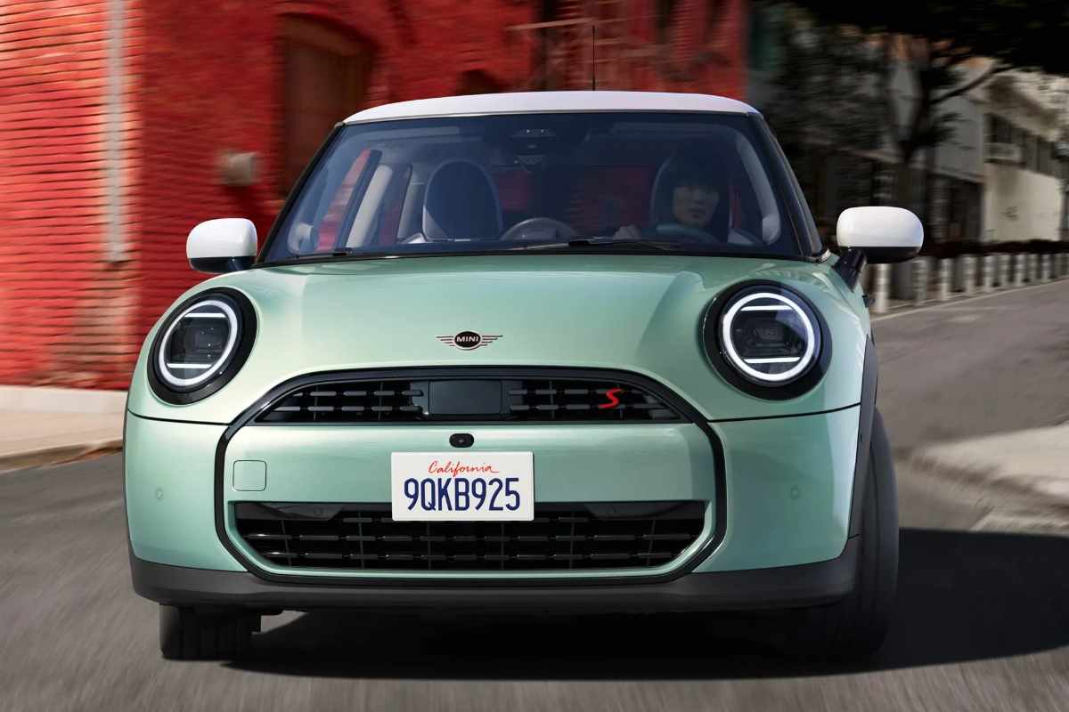 nuova mini cooper addio motori endotermici elettrico