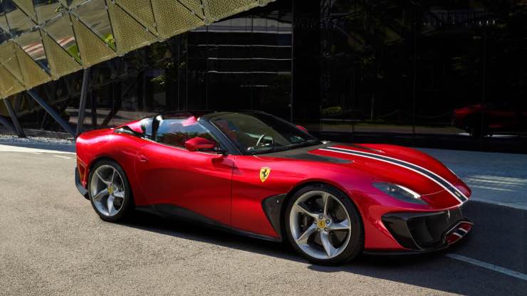 Ferrari motivo del colore rosso