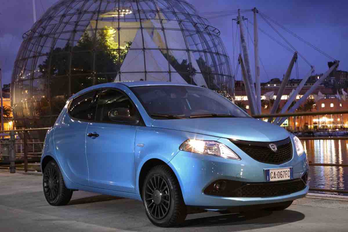 Promozione utilitaria Lancia Ypsilon