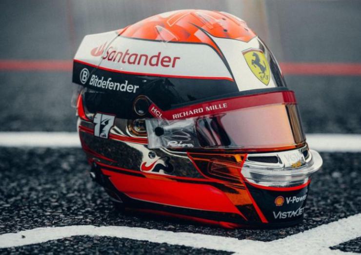 Charles Leclerc casco Suzuka GP Giappone F1 omaggio Bianchi