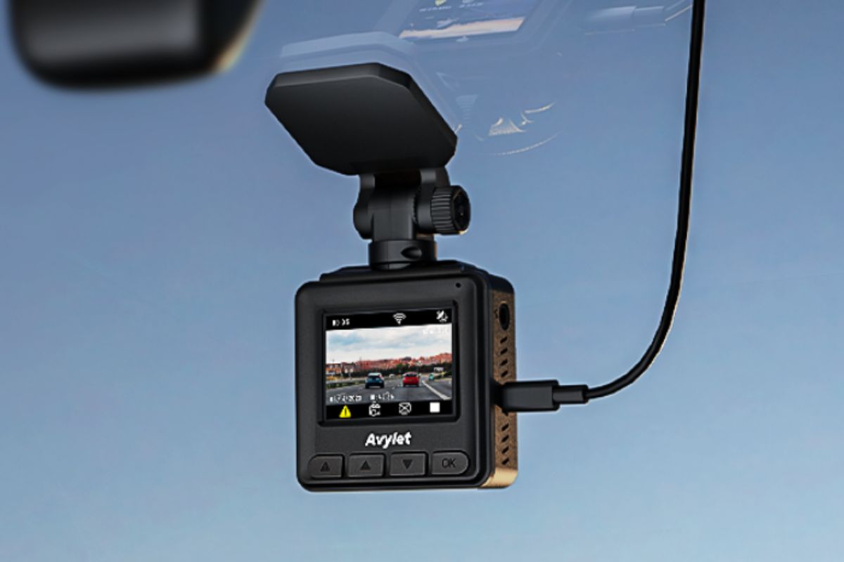 Dashcam avylet