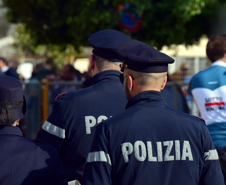 Polizia multa