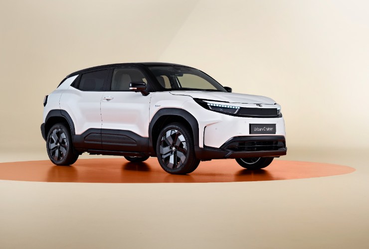 Toyota, nuovo SUV con una novità tecnica esclusiva