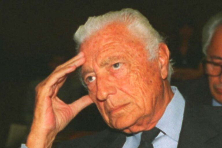 Gianni Agnelli in vendita la sua Lancia