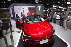 Tesla Model 3 nuova rivale