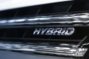 Arriva la verità sulle auto ibride: quanto dura davvero la sua batteria