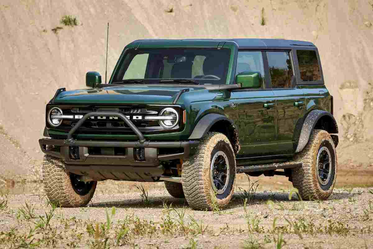 Ford corre ai ripari